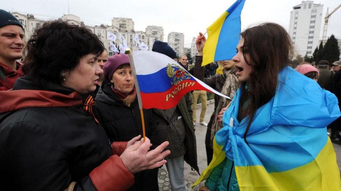 Según una encuesta, una holgada mayoría de los ucranianos apoya el ucraniano como el único idioma estatal