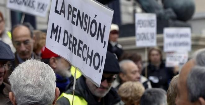 Manifestación de los sindicatos UGT y CCOO por unas pensiones dignas, foto: Agustín Millán.