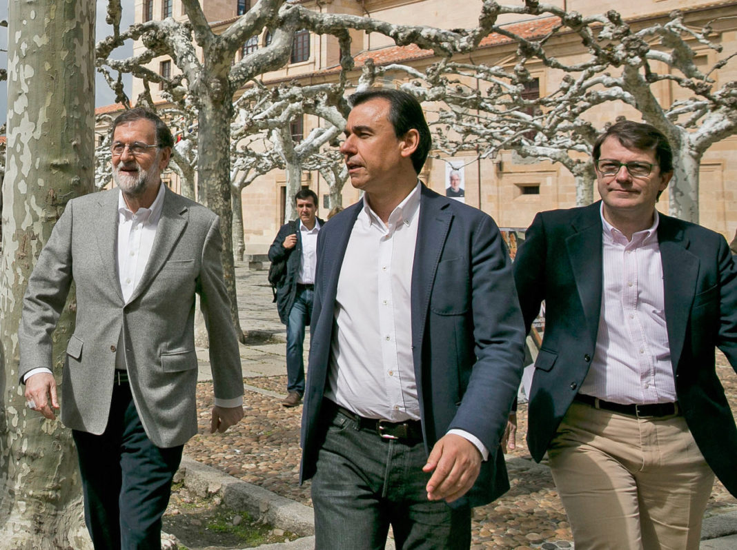 Mañueco, con Rajoy y Maillo, cuando ocurrió la presunta financiación ilegal del PP en CyL