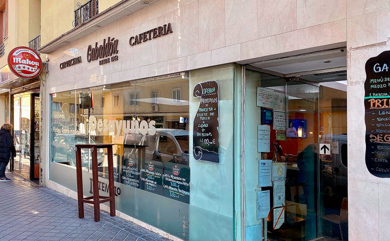 Cafeteria de una calle de España