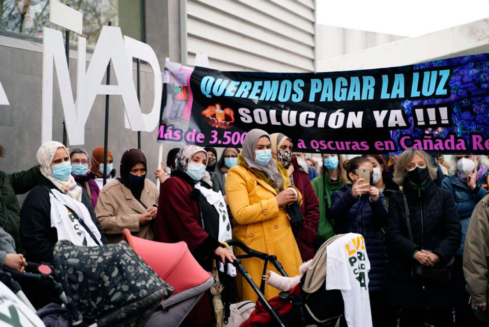Manifestación contra los cortes de luz en la Cañada Real, convocada por la Asociación Tabadol
