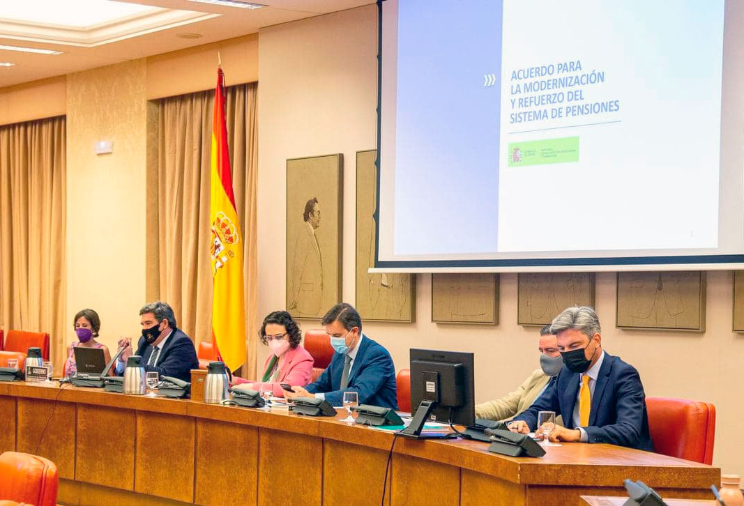 El ministro de Inclusión, Seguridad Social y Migraciones, José Luis Escrivá durante su comparecencia en la comisión del Pacto de Toledo