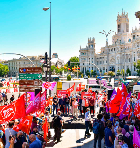 UGT y CCOO en la concentración a las puertas del Banco de España, foto Agustín Millán