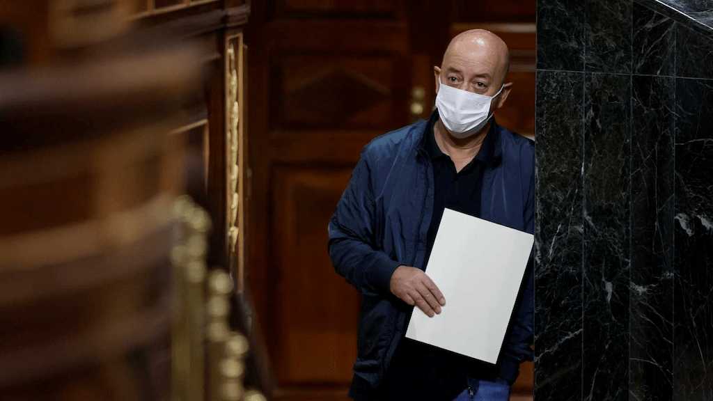Odón Elorza, tras ser apartado por el PSOE de la portavocía del grupo en la votación de mañana.