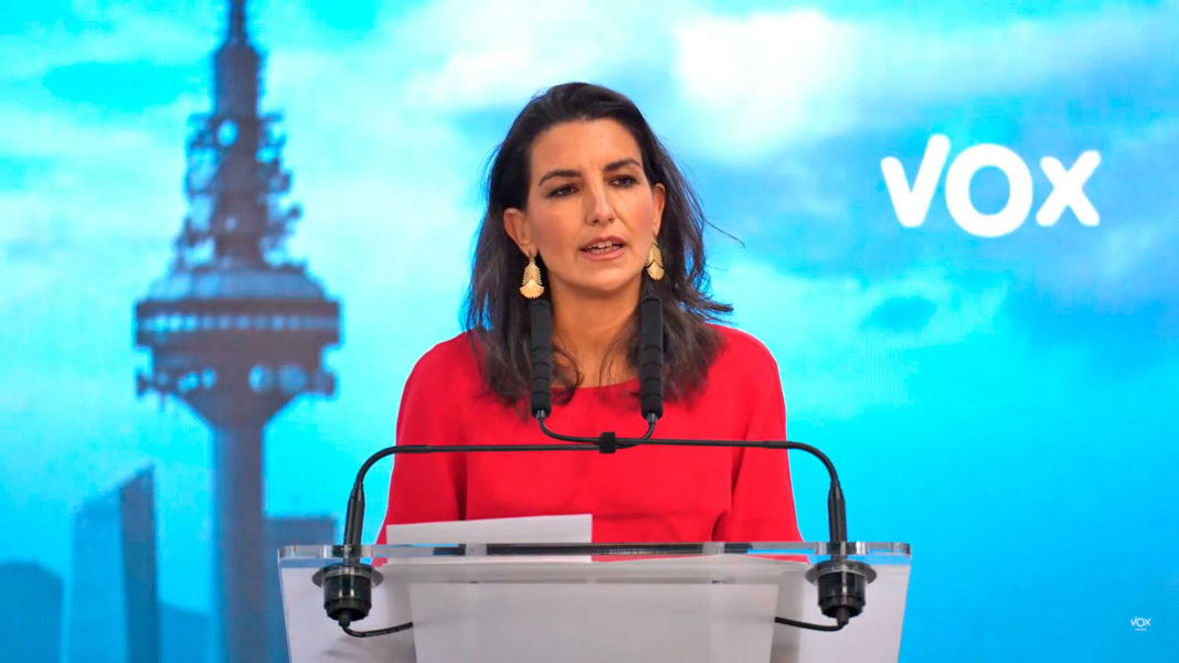 Rocío Monasterio, líder de la extrema derecha de VOX, anuncia un acuerdo para los Presupuestos de la Comunidad de Madrid 2022