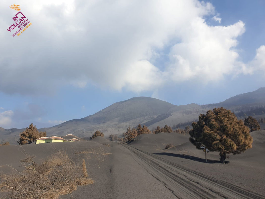 Foto del volcán de Cumbre Vieja en la Isala de la Palma