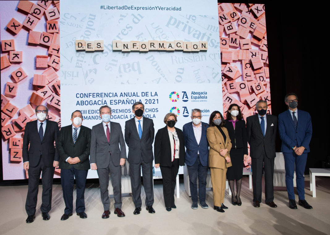 Entrega de los Premios Derechos Humanos 2021 de la Abogacía: Periodismo de calidad contra la desinformación