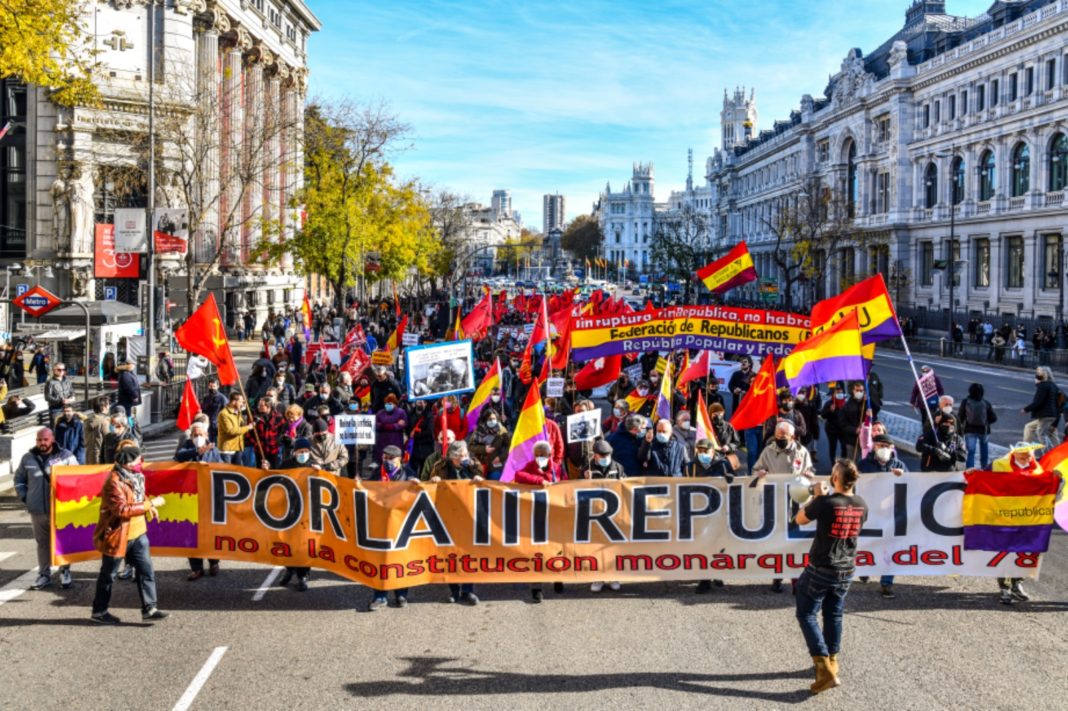 Manifestación III República