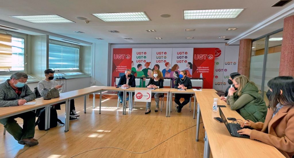 Firma del convenio para la inserción laboral de personas con síndrome de Asperger de la comunidad de Madrid