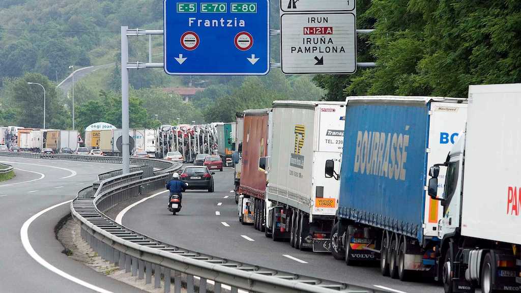 España desabastecida por la huelga de transportistas.
