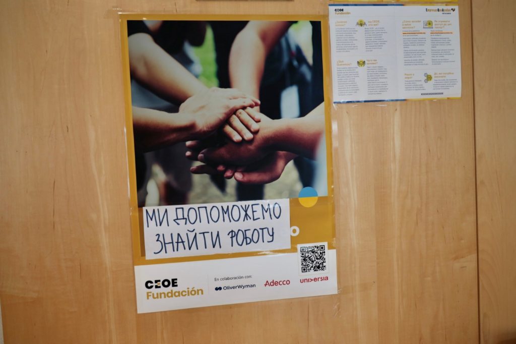 El Ministerio de Inclusión ofrecerá asesoramiento laboral a los ucranianos para que puedan encontrar empleo en España