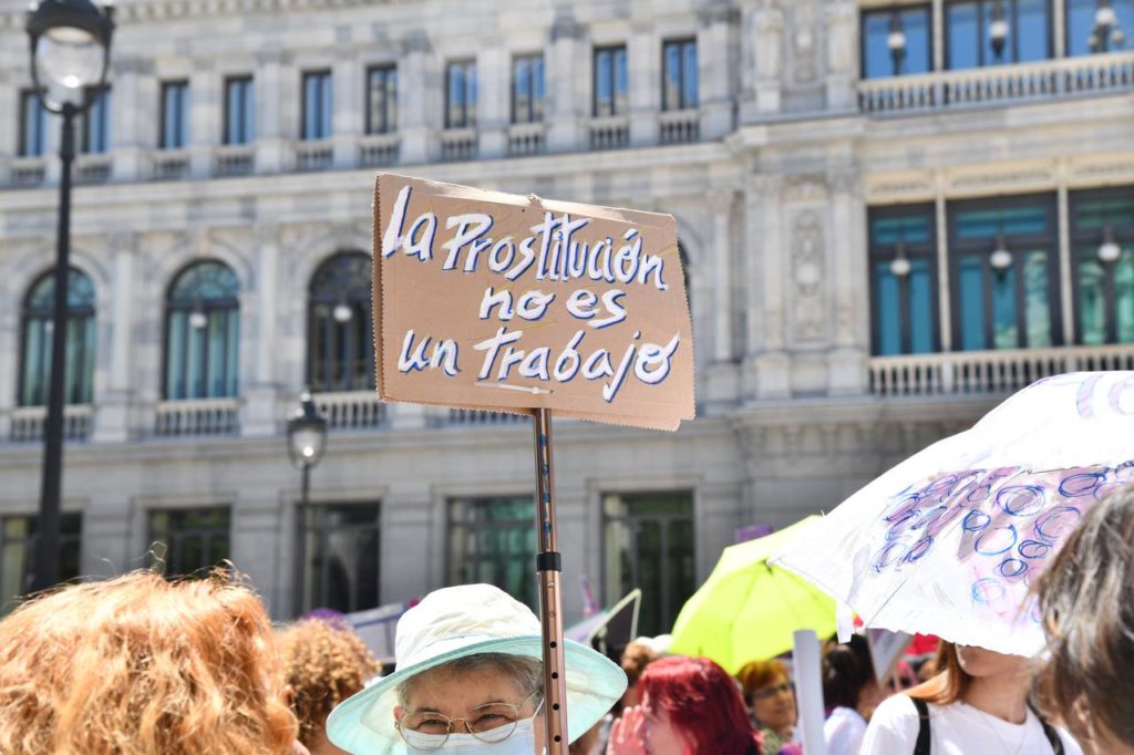 Beneficios tramados y tramas beneficiosas. Su prostitución. - Página 17 Manifestacion-abolicionista-en-Madrid-fotos-de-Agustin-Millan-1024x682