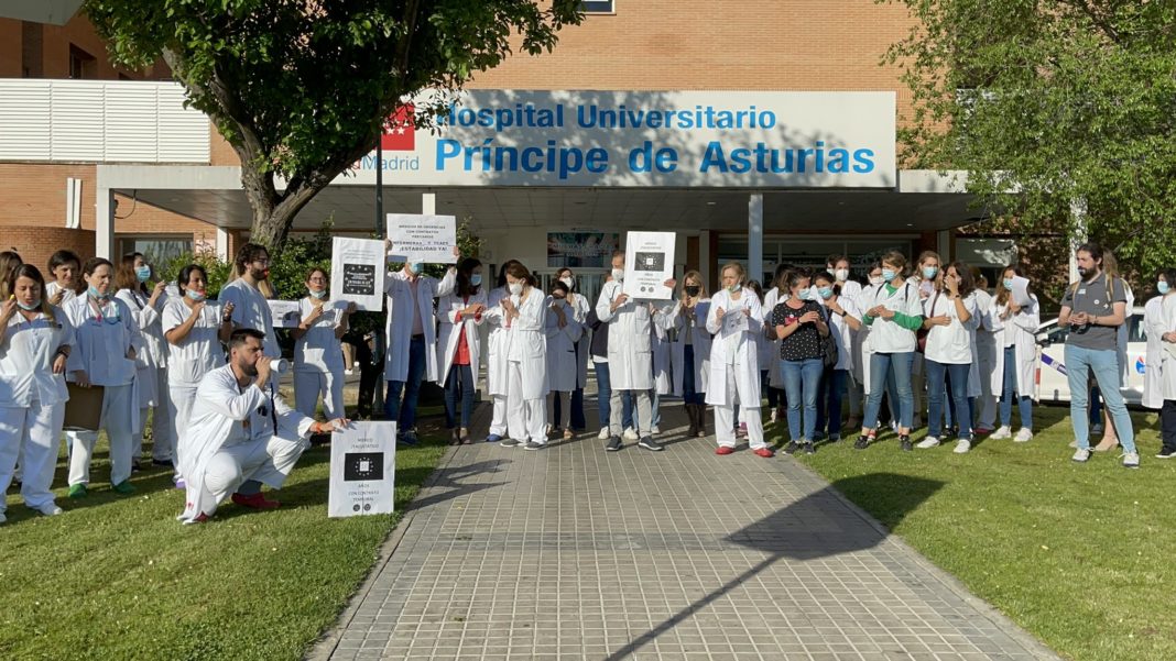 Miles de médicos declaran la guerra a Ayuso y van a la huelga indefinida contra la alta temporalidad