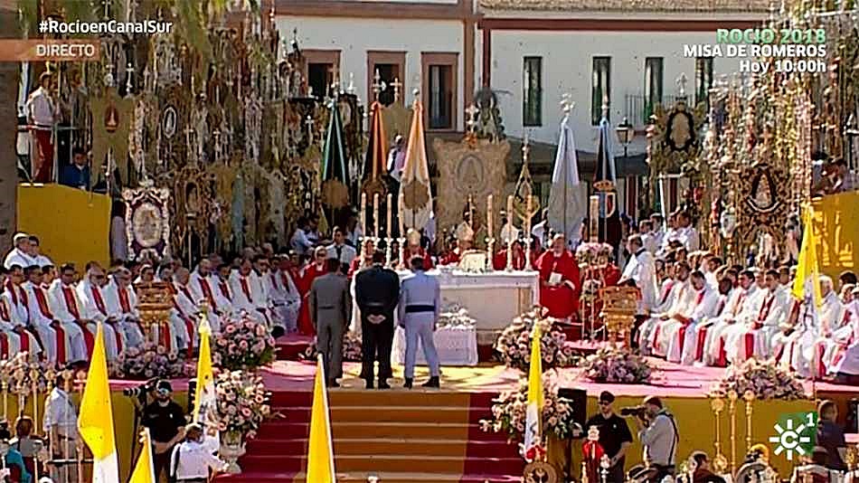 La Iglesia da un mitin político en el Rocío.