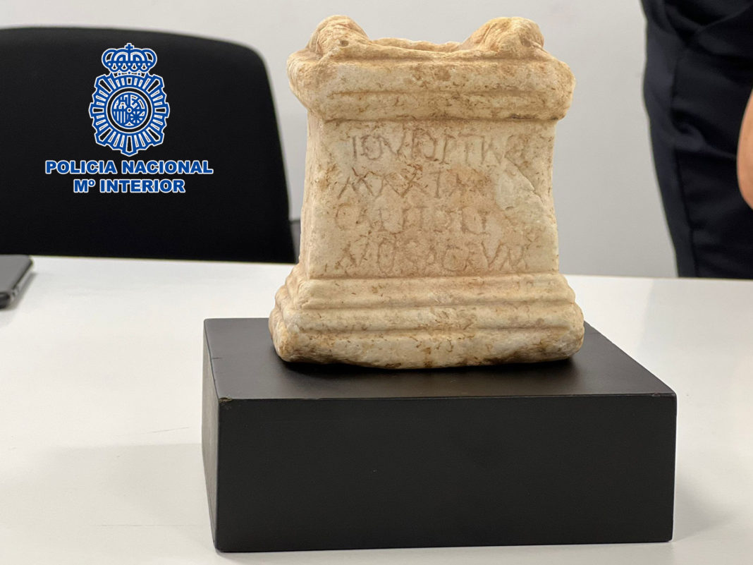 Recuperan un altar romano que fue robado en el Museo Arqueológico de Tarragona en 1962