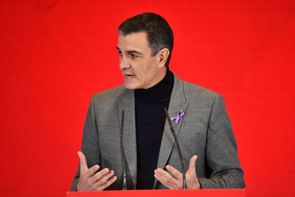 El secretario general del PSOE y presidente del Gobierno Sánchez: “Si hay una causa socialista por definición es la del feminismo”, en el acto del 25N en la Internacional Socialista, foto Agustín Millán