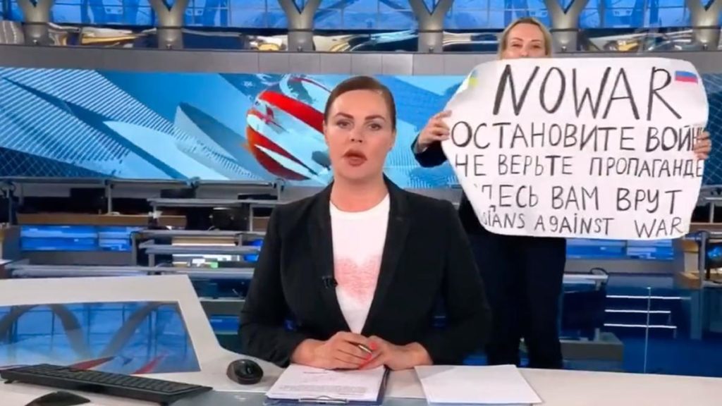 Rusia silencia a periodistas